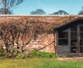 Mag je een tuinhuis of bijgebouw plaatsen zonder vergunning?