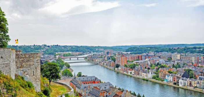 Vue aérienne d'un paysage urbain de Namur